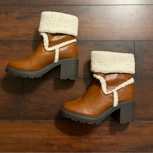 JustFab Ellie Trim Heeled Sherpa Lined Women's Boot Tan/Brown - Picture 2 of 7